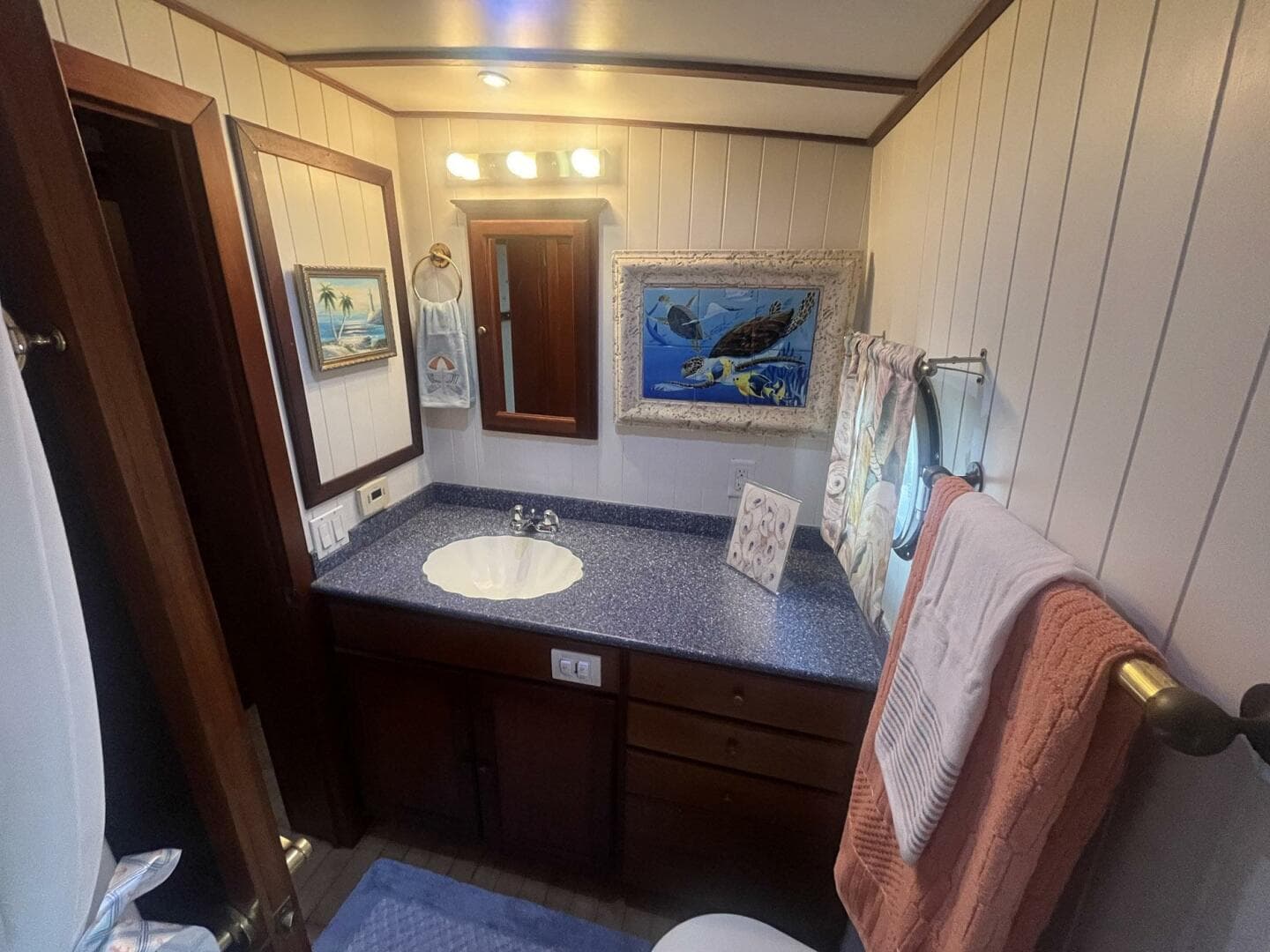 2001 Great Harbour 47 — photo 60