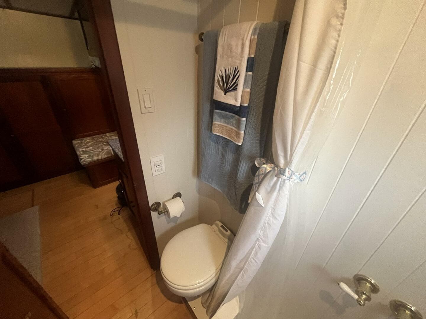 2001 Great Harbour 47 — photo 74