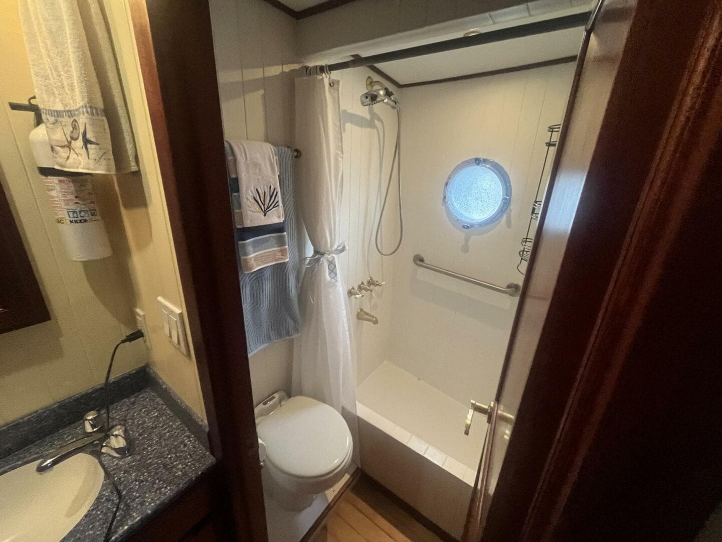 2001 Great Harbour 47 — photo 72