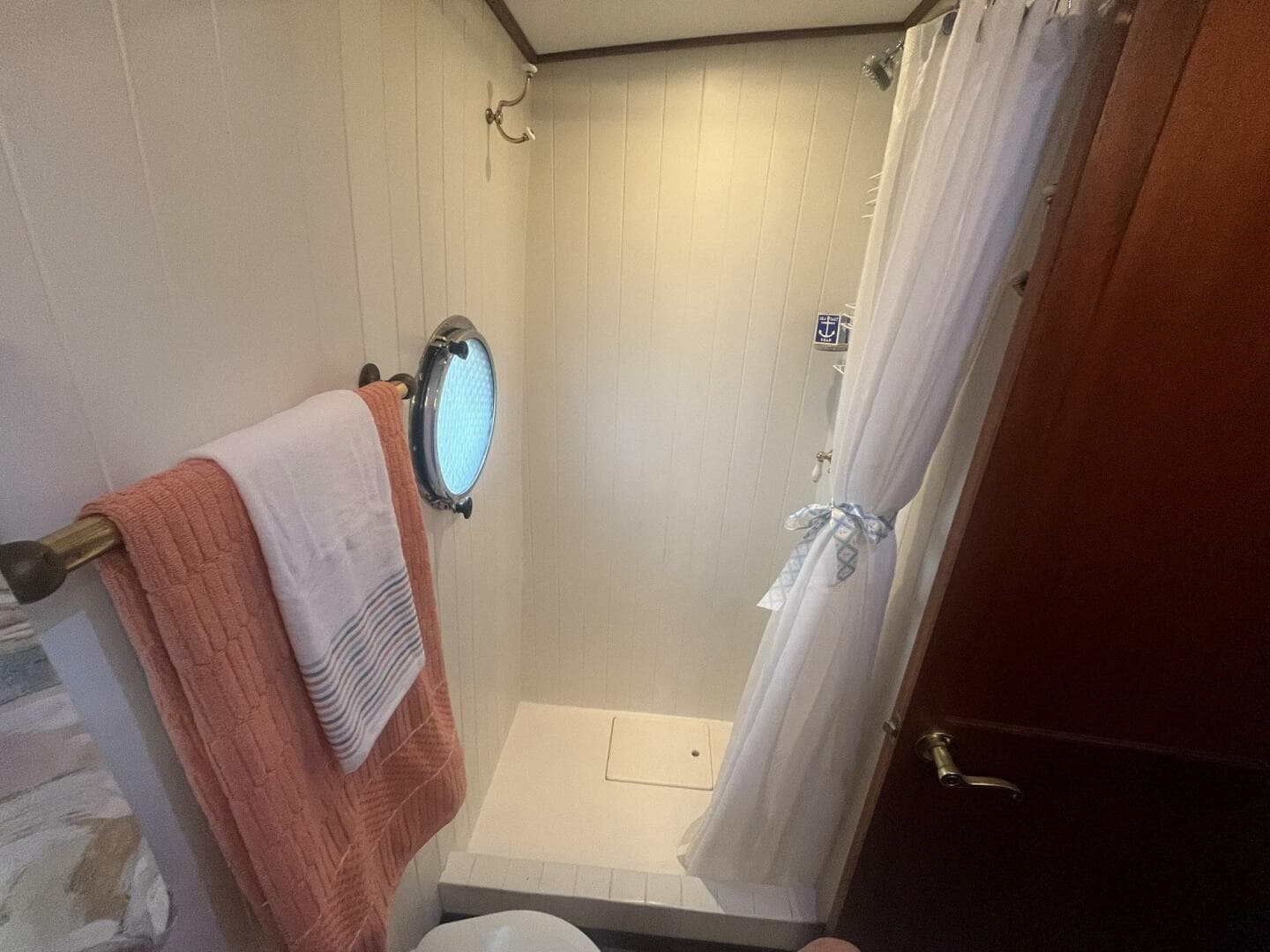 2001 Great Harbour 47 — photo 61