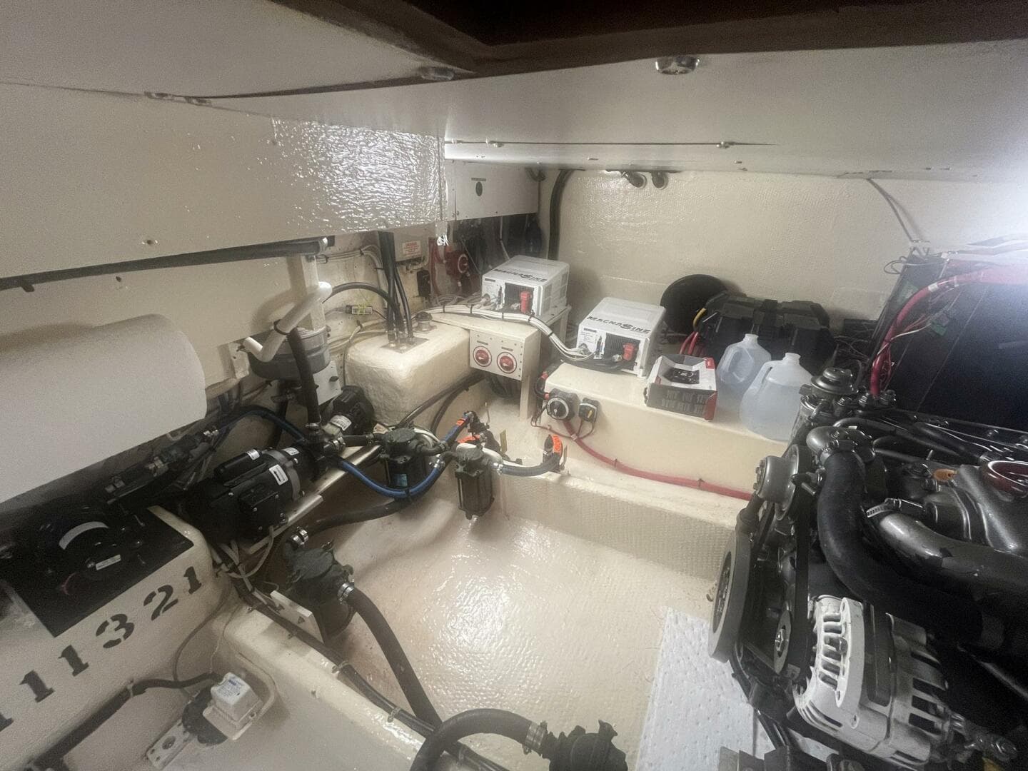 2001 Great Harbour 47 — photo 102