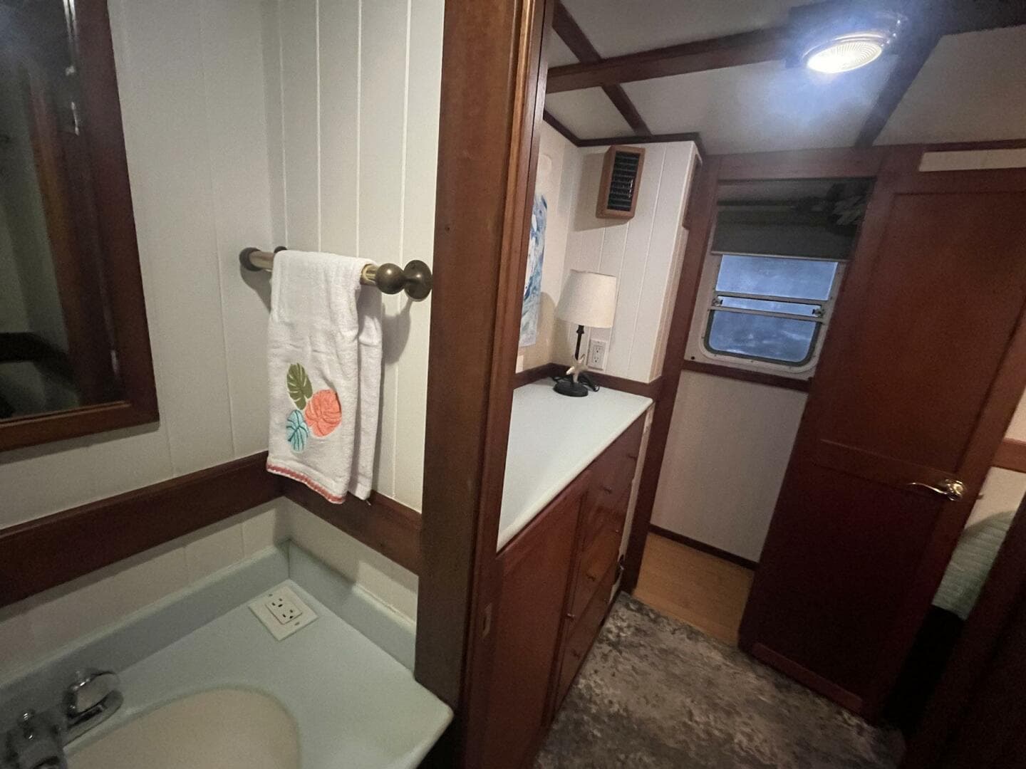 2001 Great Harbour 47 — photo 84