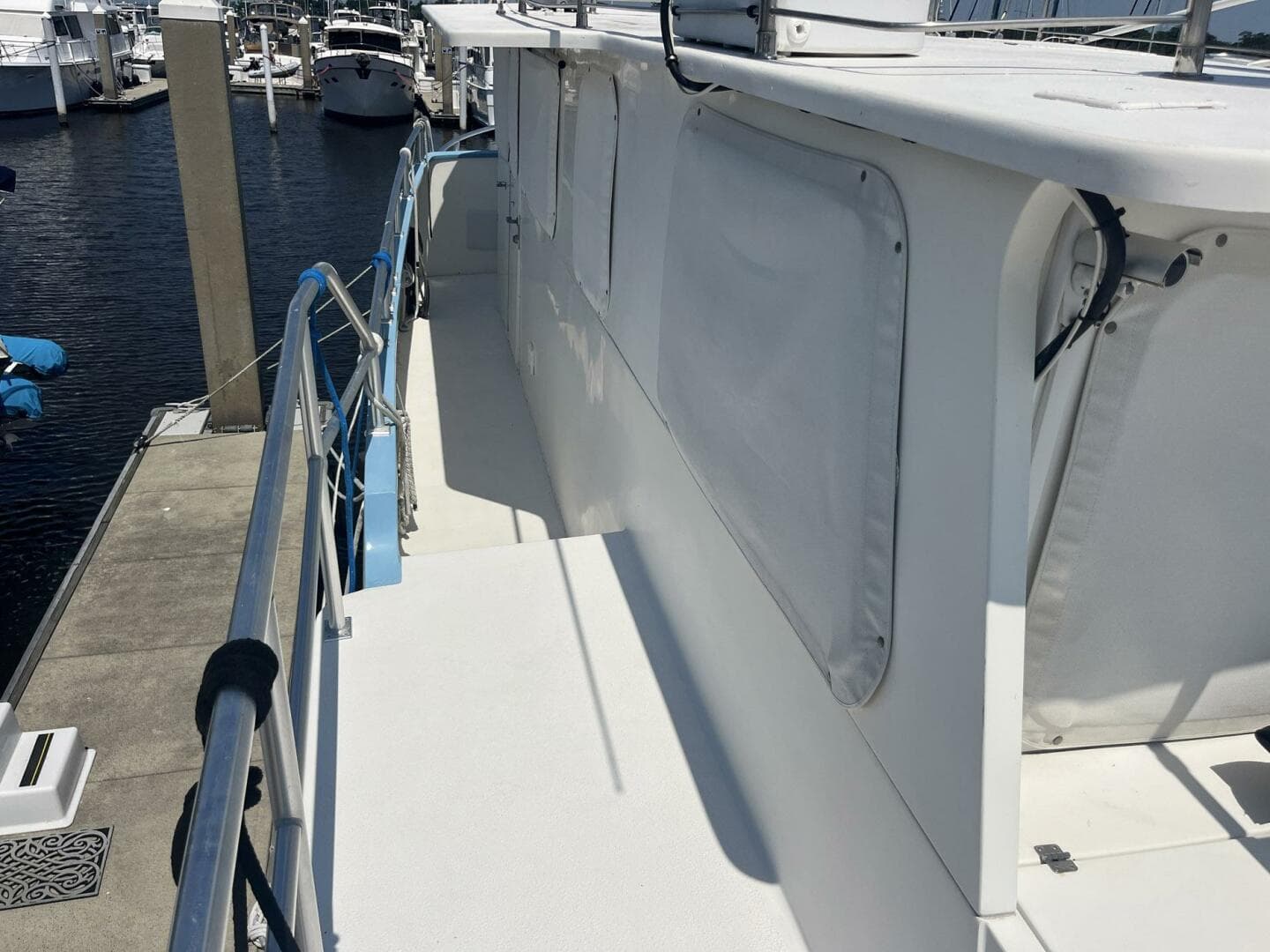 2001 Great Harbour 47 — photo 17