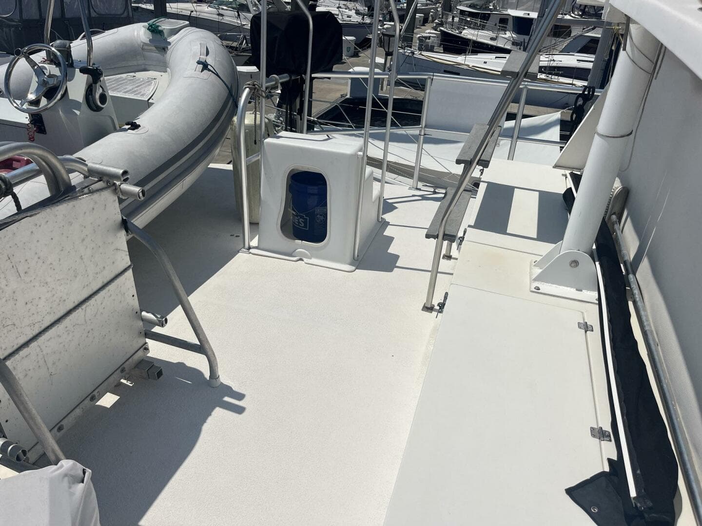 2001 Great Harbour 47 — photo 31