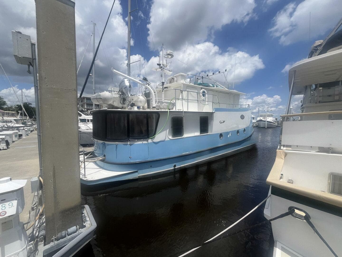 2001 Great Harbour 47 — photo 6