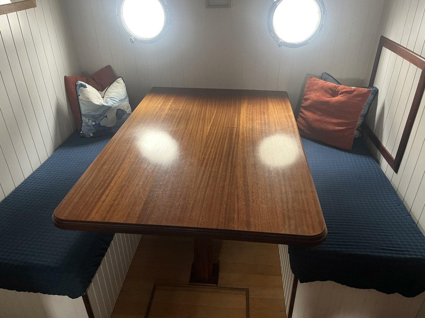 2001 Great Harbour 47 — photo 50