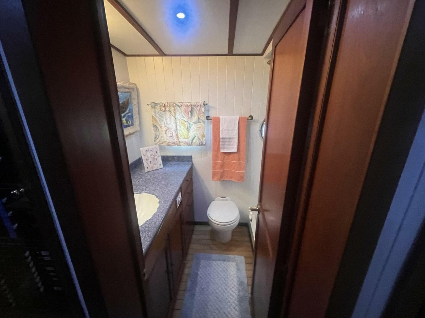 2001 Great Harbour 47 — photo 59