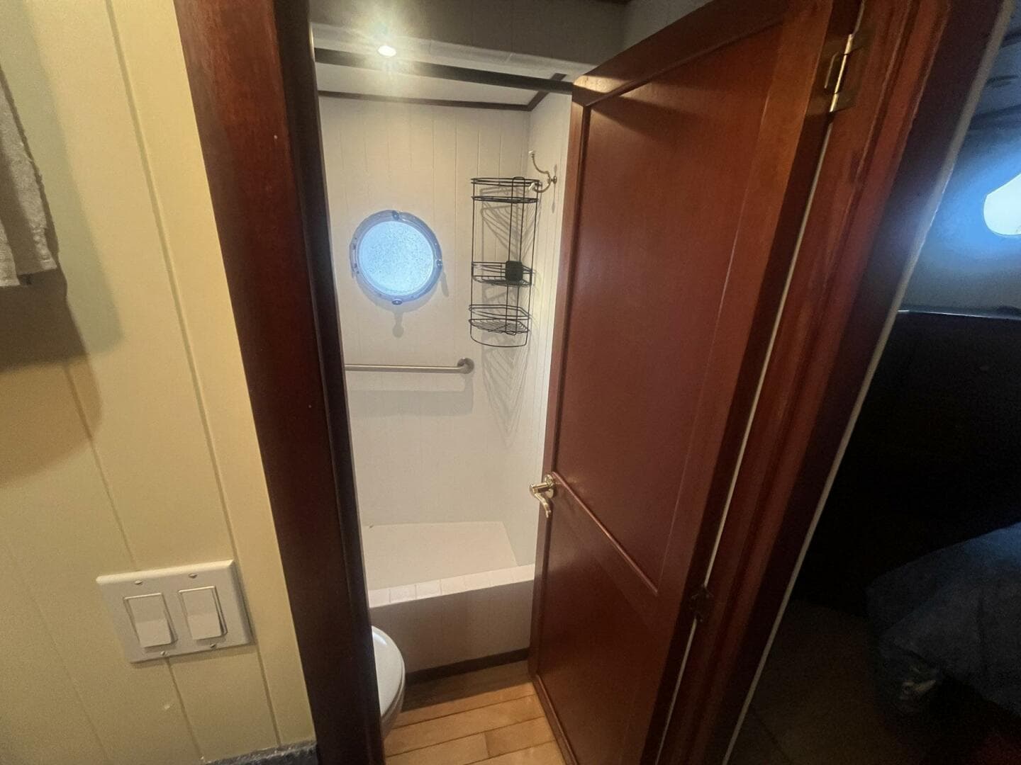 2001 Great Harbour 47 — photo 73