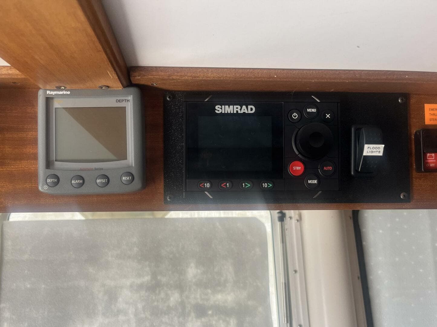 2001 Great Harbour 47 — photo 114