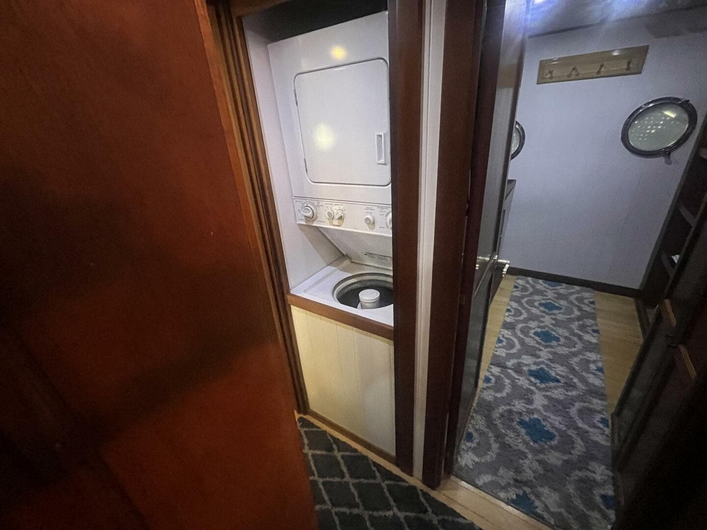 2001 Great Harbour 47 — photo 54