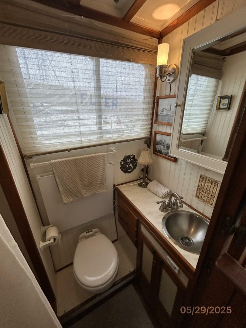 1985 Kadey-Krogen Manatee — photo 44