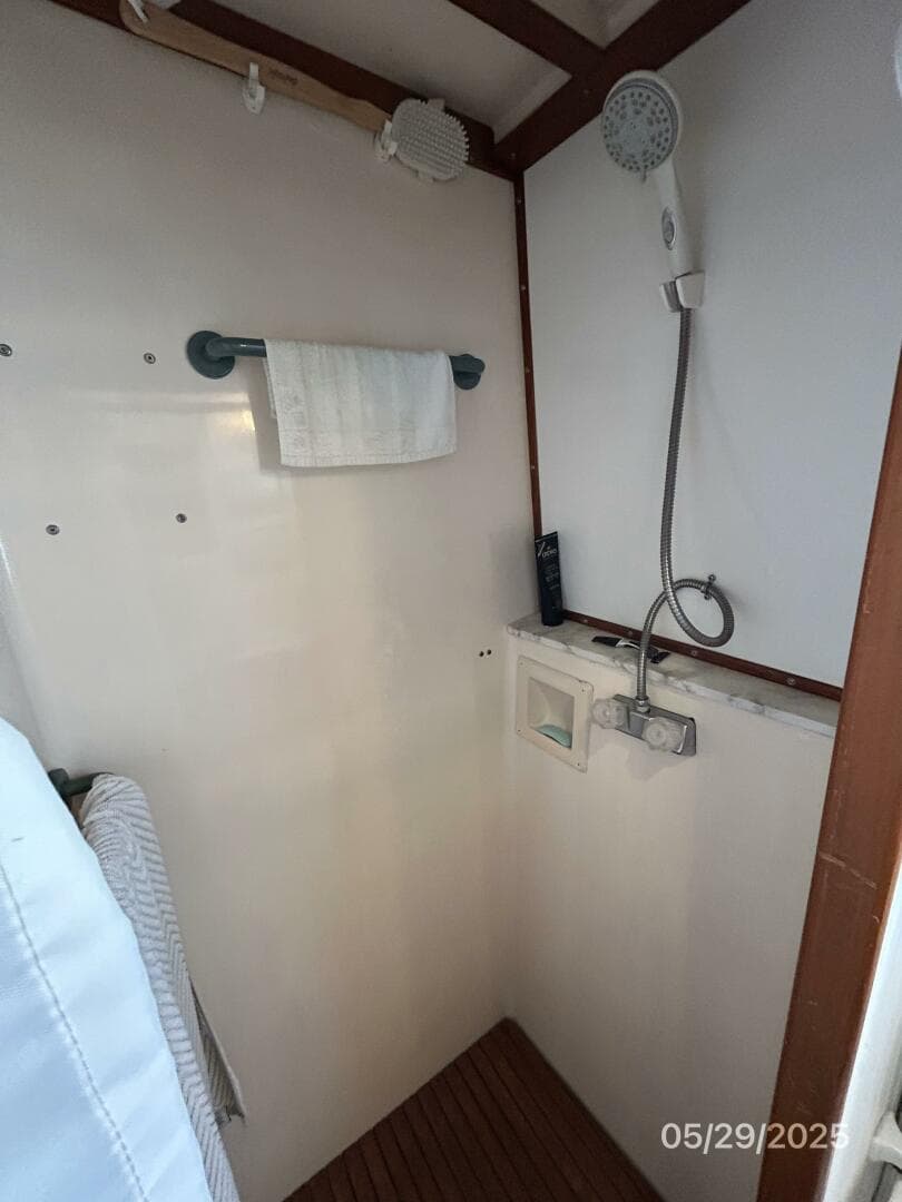 1985 Kadey-Krogen Manatee — photo 45