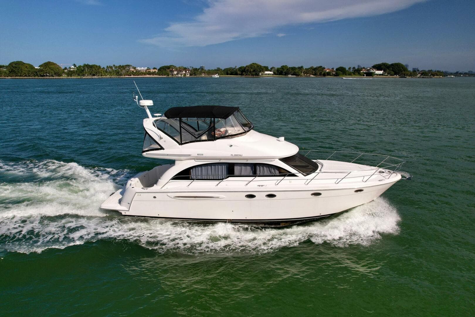 2007 Meridian 411 Sedan Bridge — photo 2