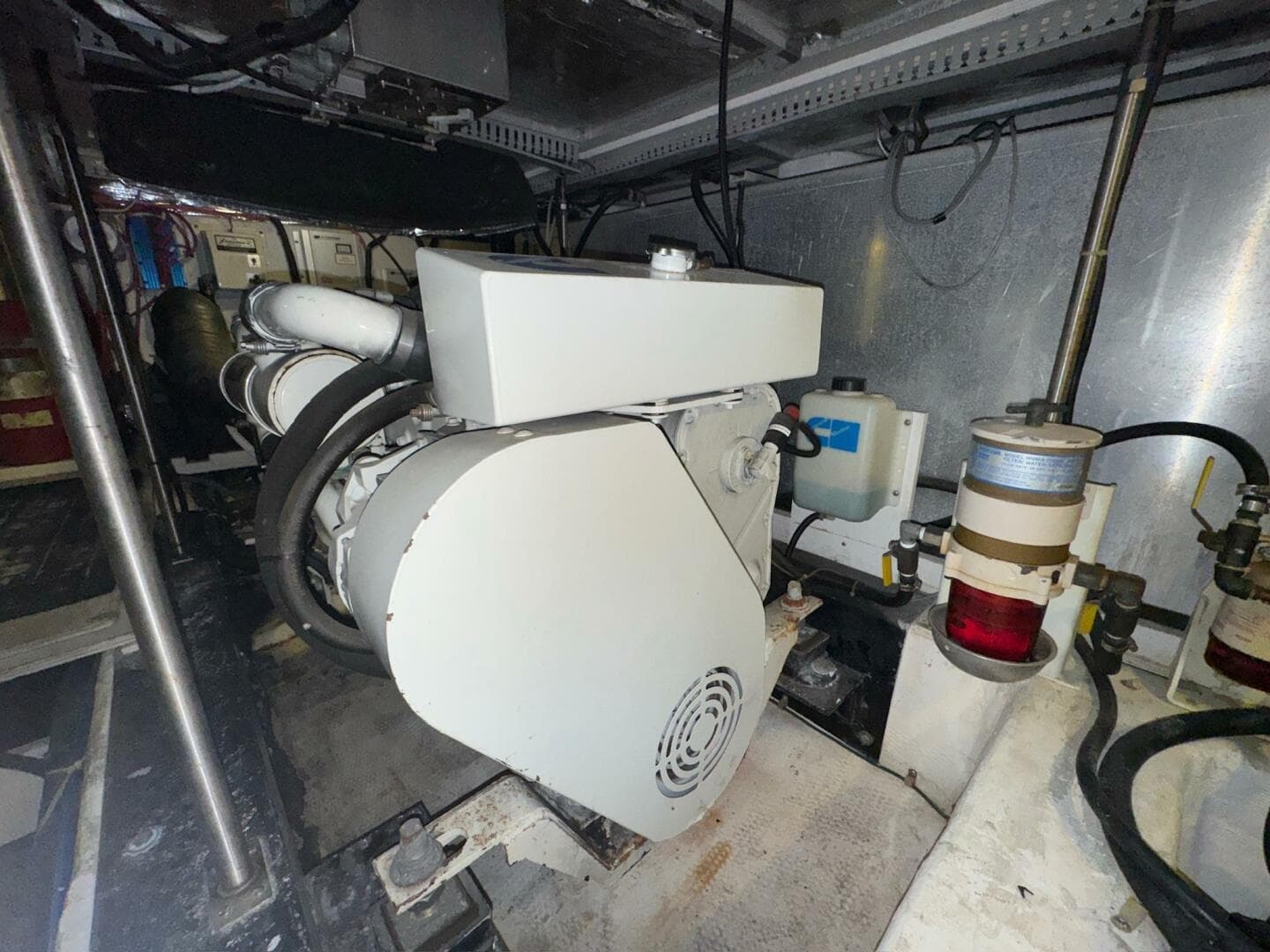 2000 Carver 506 — photo 28