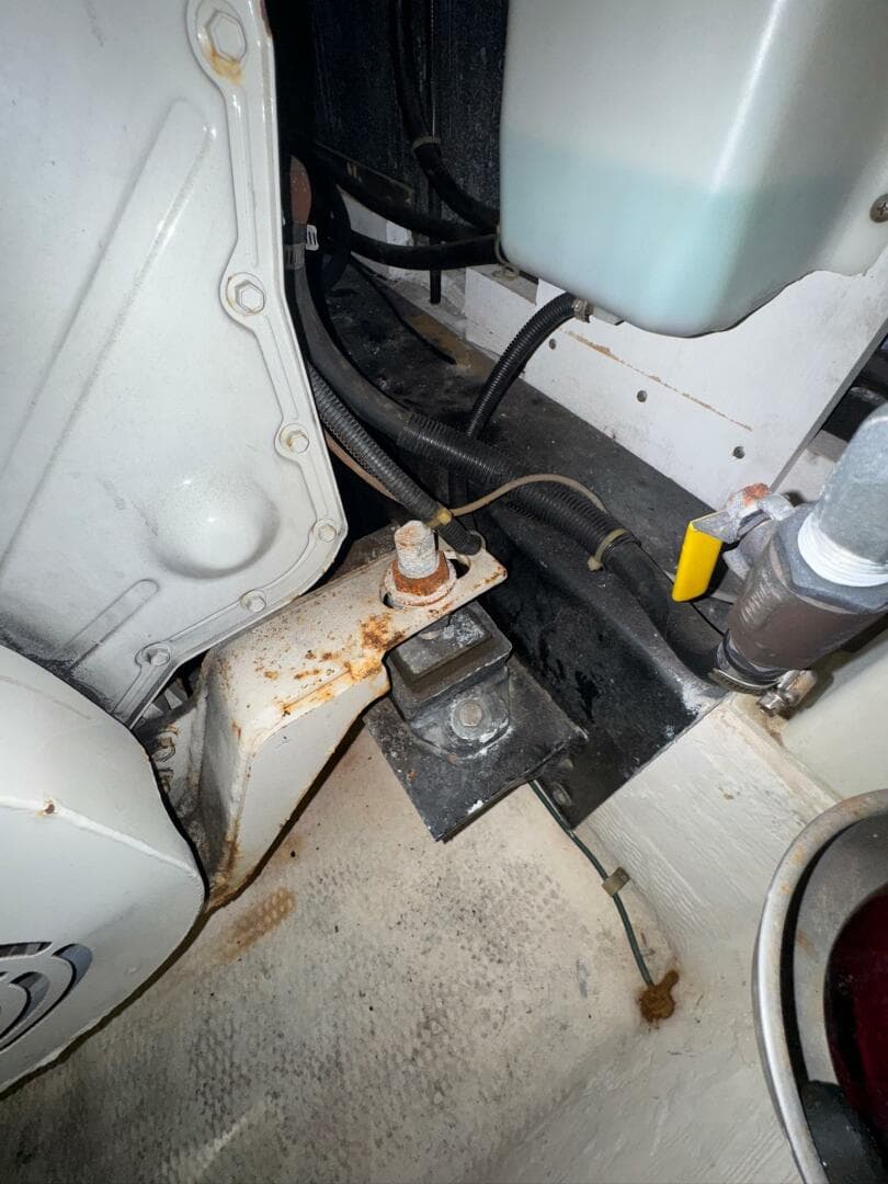 2000 Carver 506 — photo 34