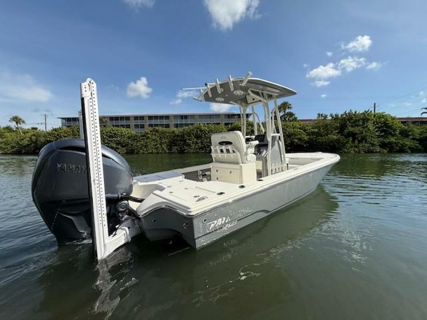 2022 Pathfinder 2500 Hybrid — photo 2