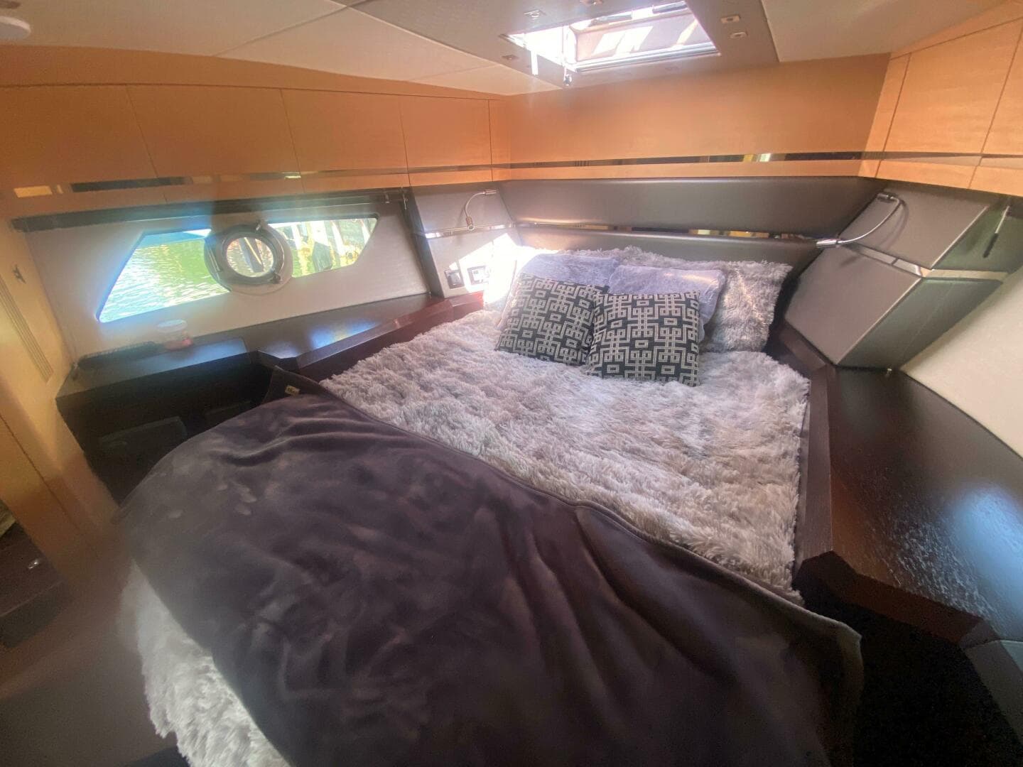 2013 Sunseeker 40 Portofino — photo 32