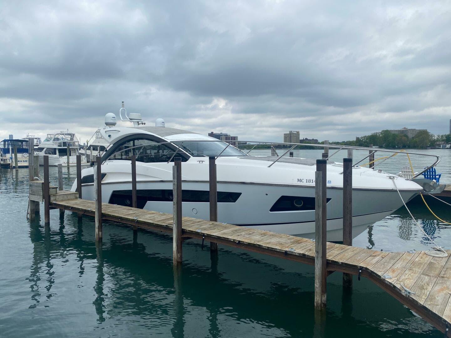 2013 Sunseeker 40 Portofino — photo 4