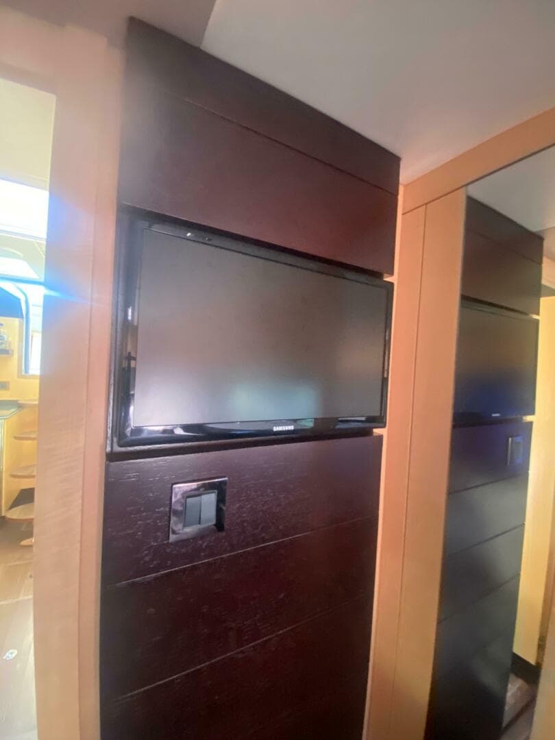 2013 Sunseeker 40 Portofino — photo 27