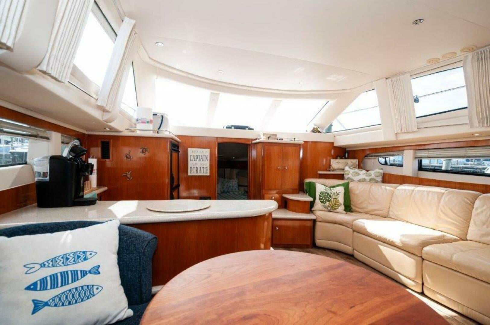 2002 Carver 444 Cockpit — photo 8