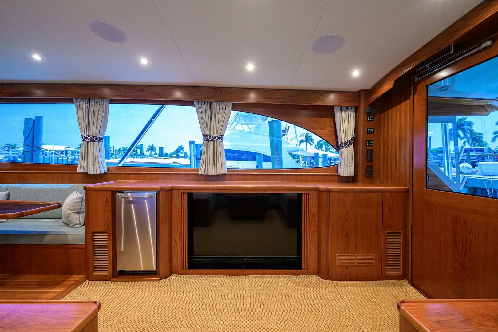 2004 Rybovich — photo 10