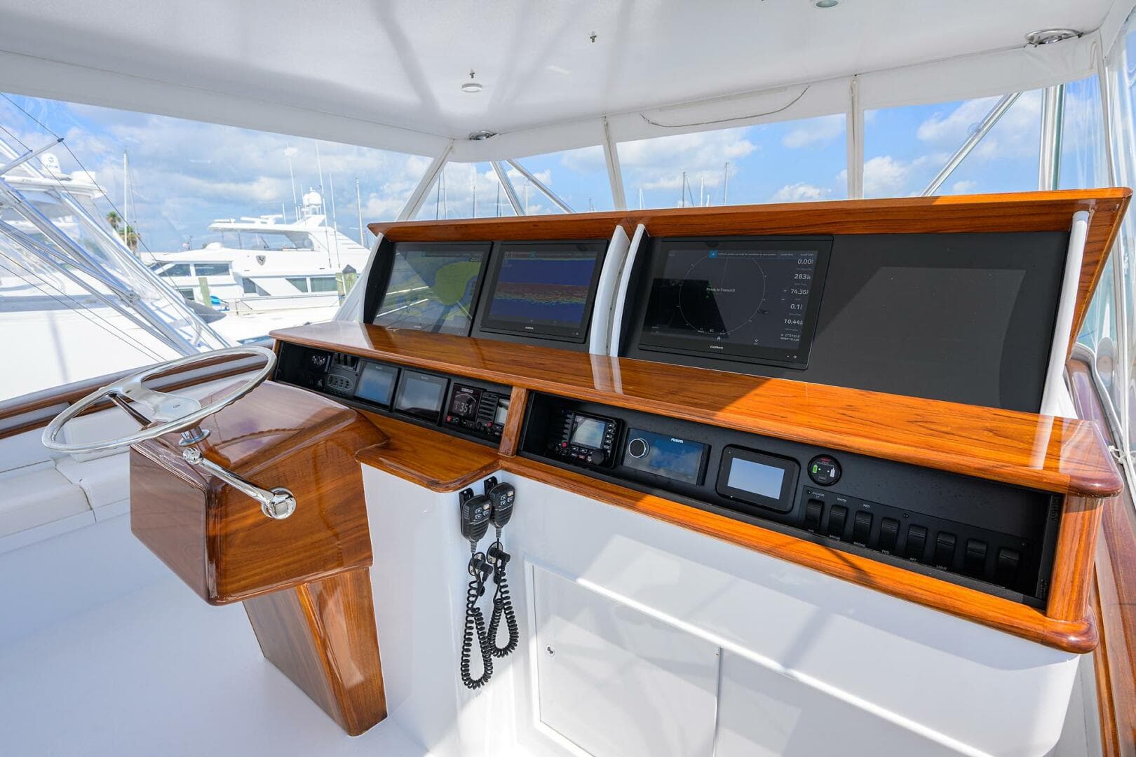 2004 Rybovich — photo 30