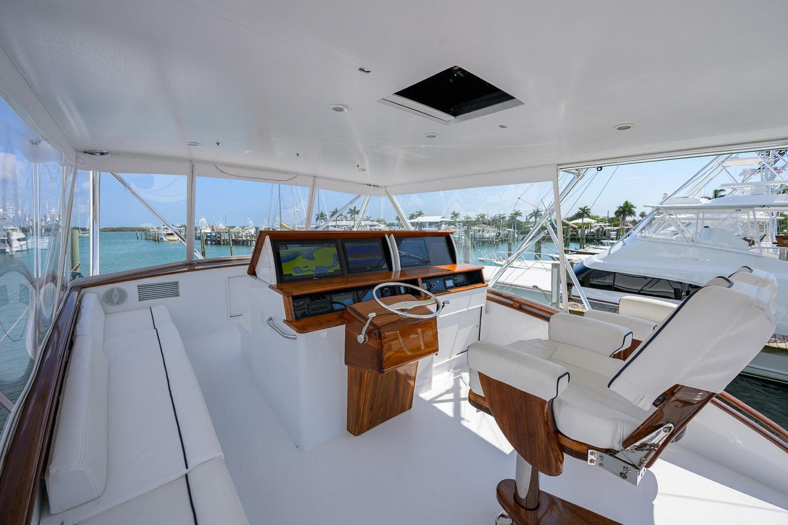 2004 Rybovich — photo 28