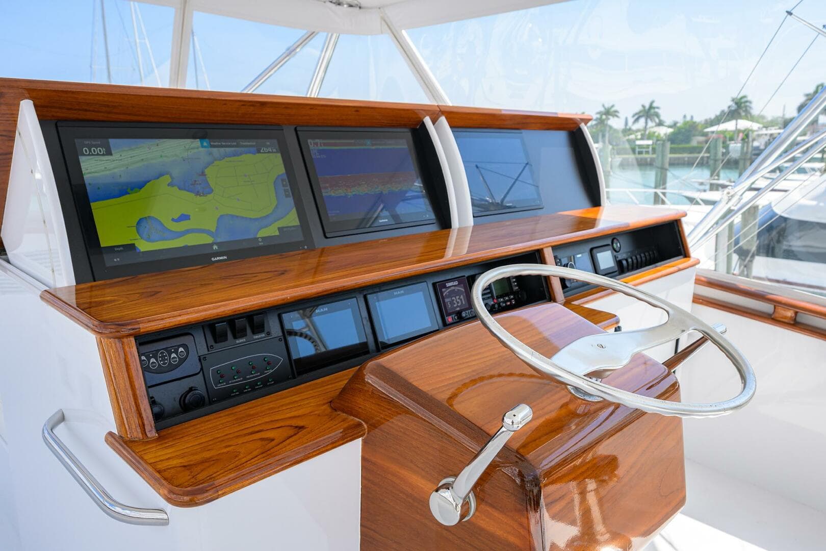 2004 Rybovich — photo 31