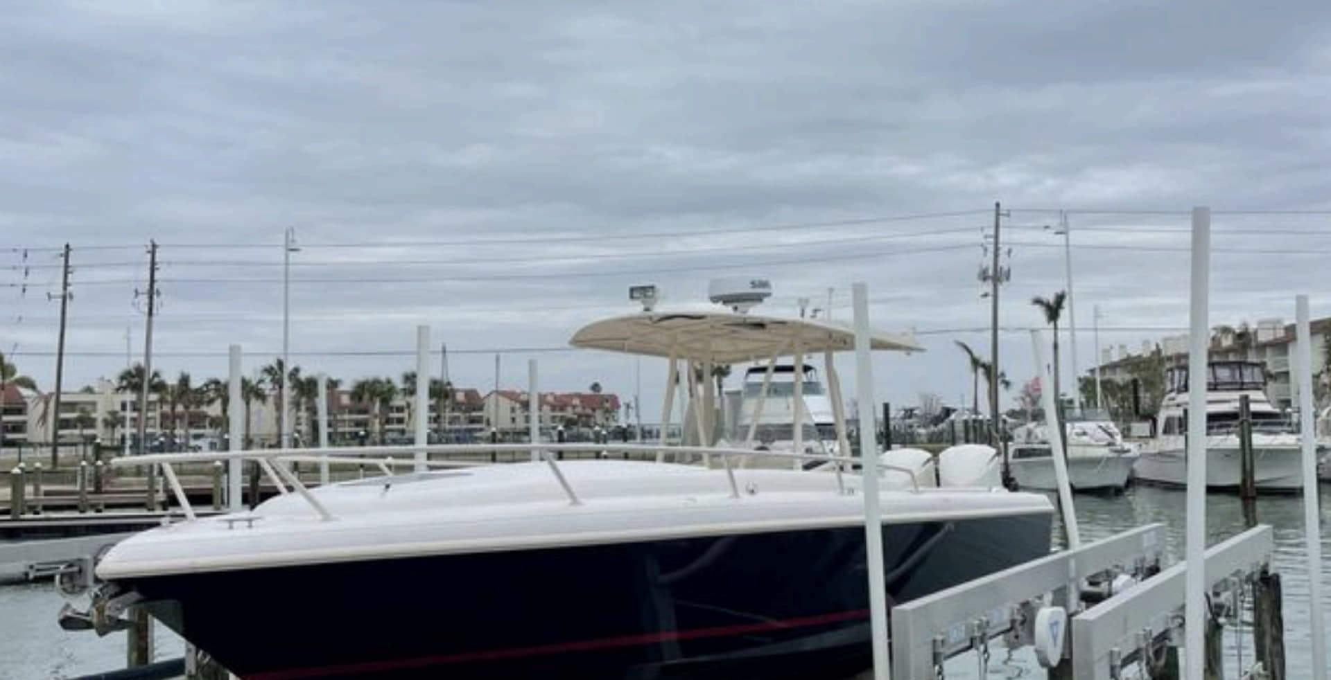 2008 Intrepid 323 Cuddy — photo 1