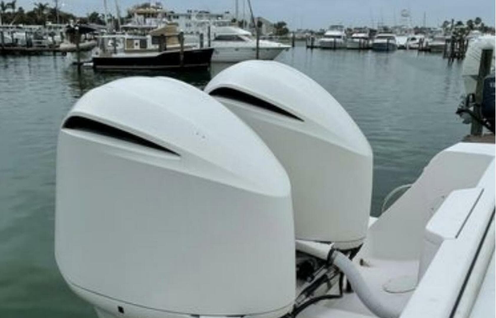 2008 Intrepid 323 Cuddy — photo 7