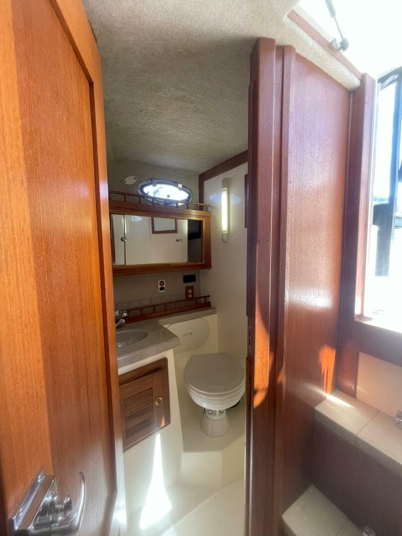 2002 Albemarle 280 Express Fisherman — photo 15