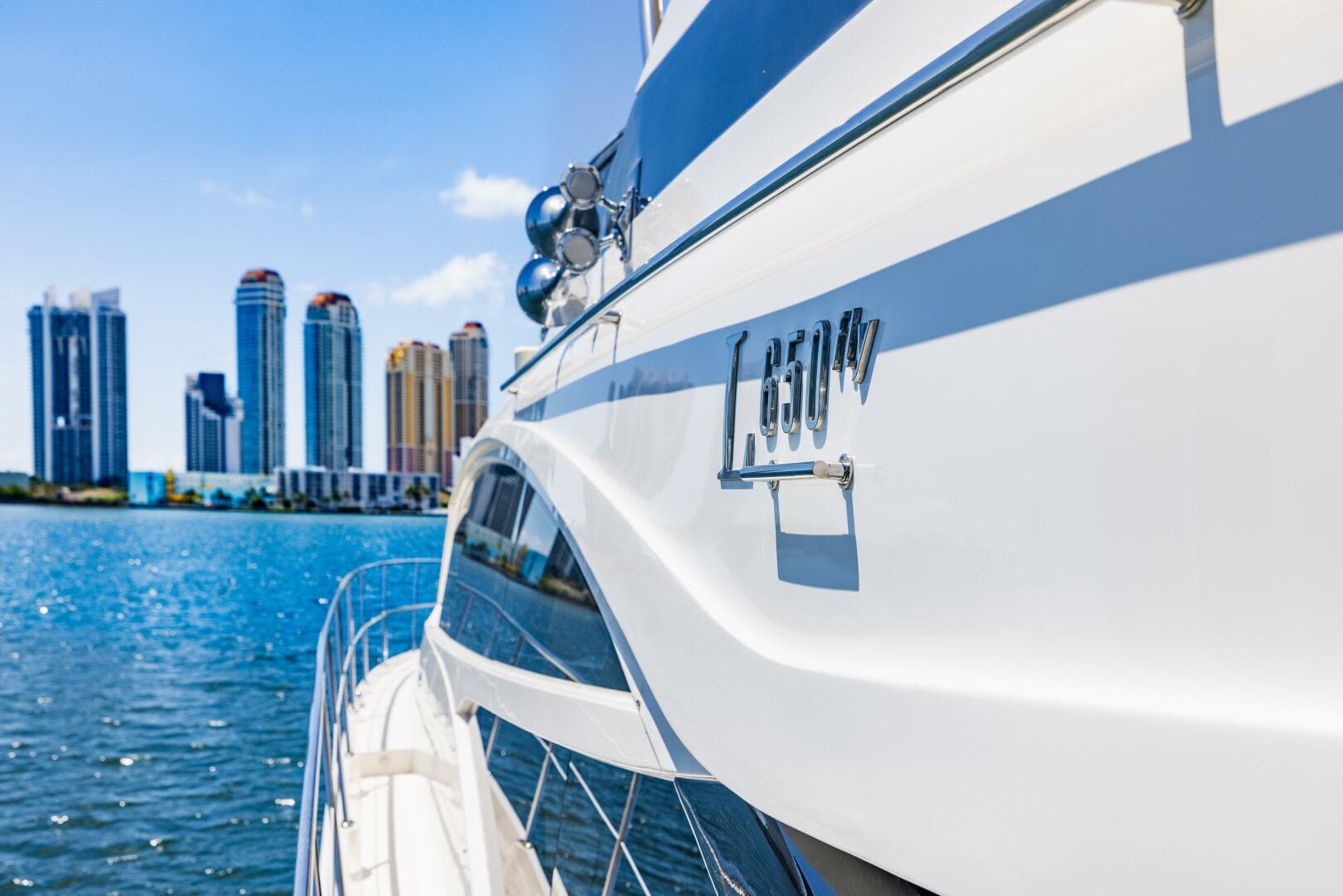 2016 Sea Ray L650 Fly — photo 22