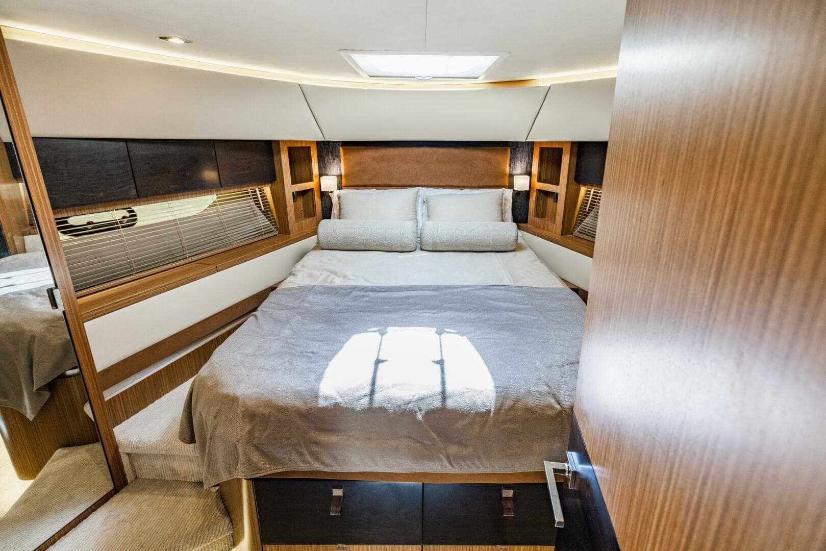 2016 Sea Ray L650 Fly — photo 41