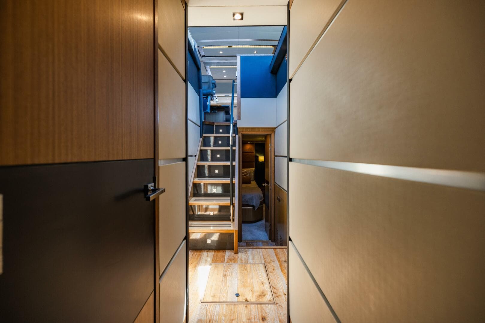 2016 Sea Ray L650 Fly — photo 39