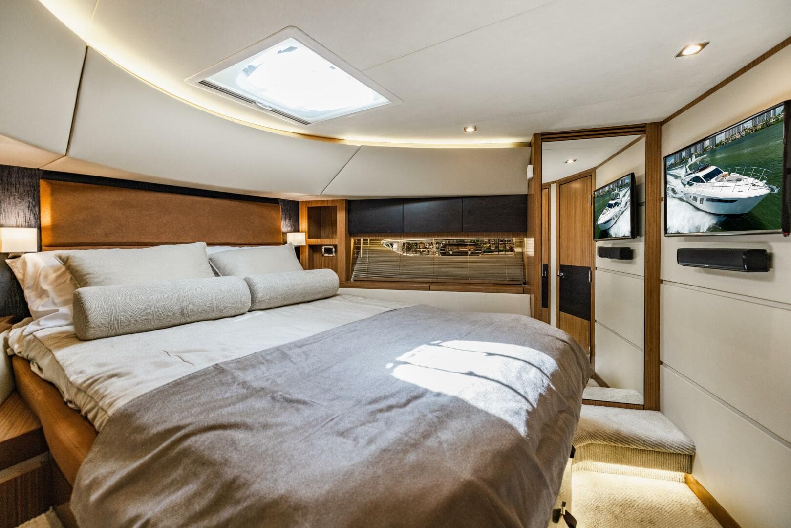 2016 Sea Ray L650 Fly — photo 42