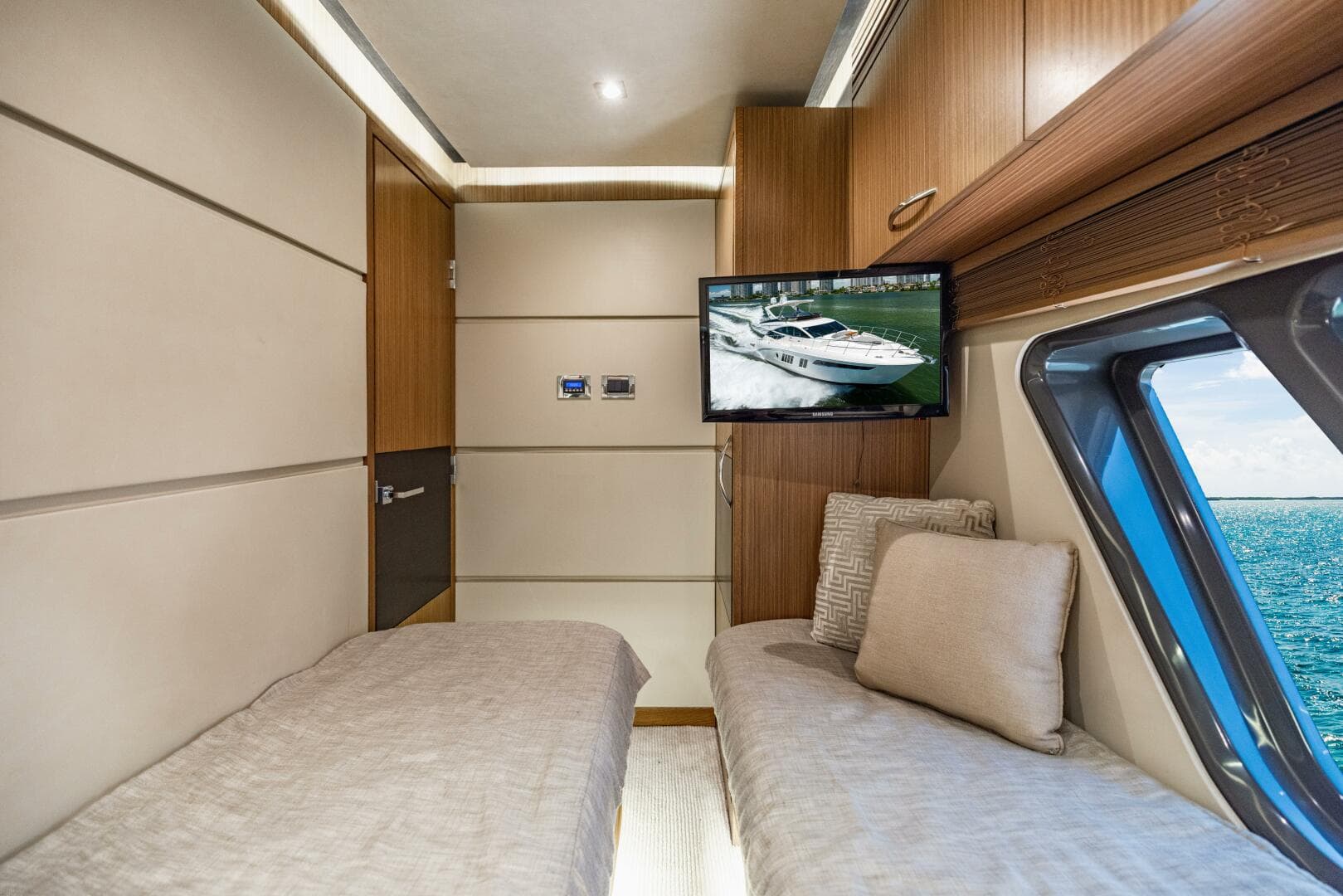 2016 Sea Ray L650 Fly — photo 44