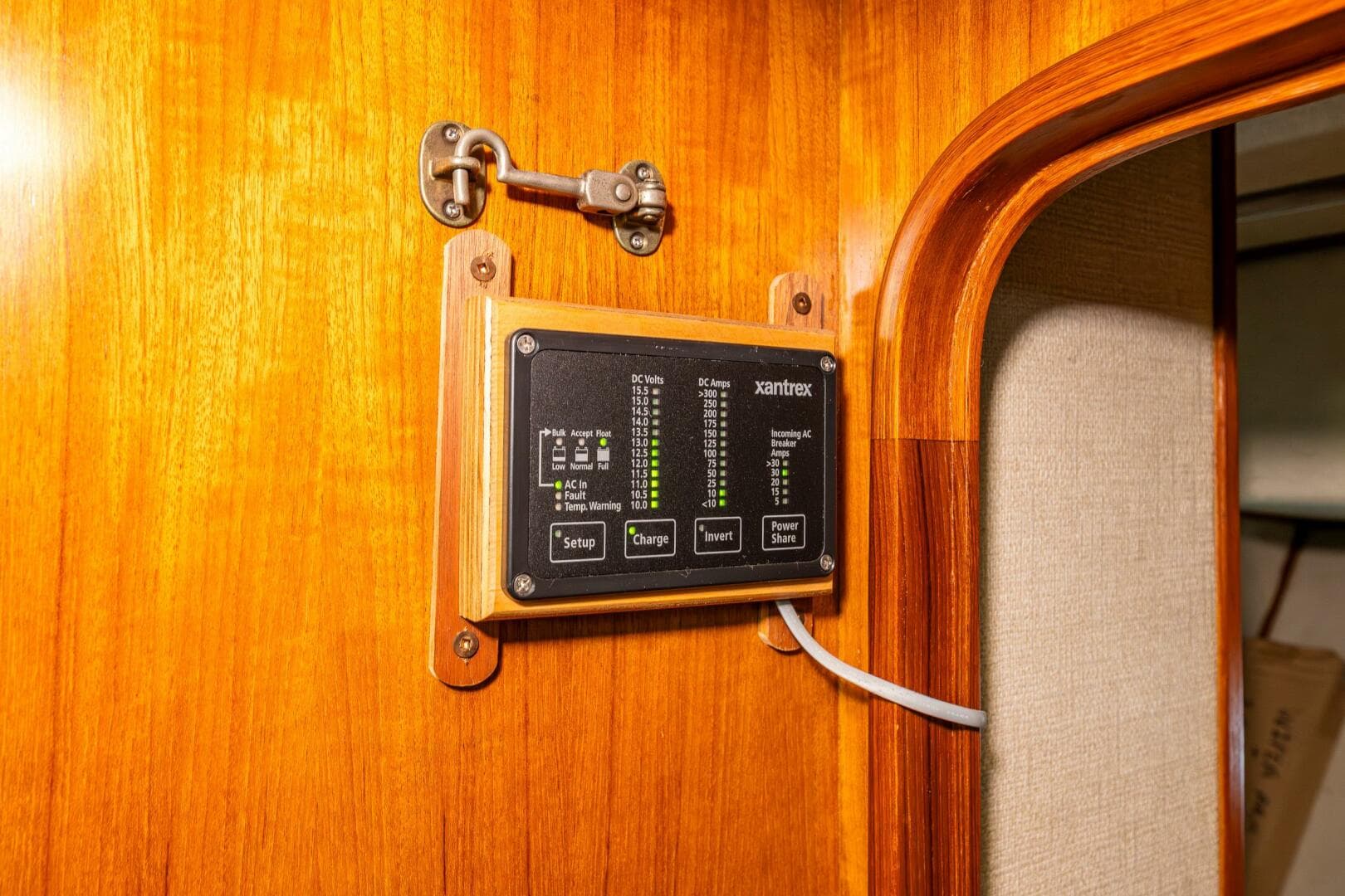 1986 Kha Shing 37 — photo 34