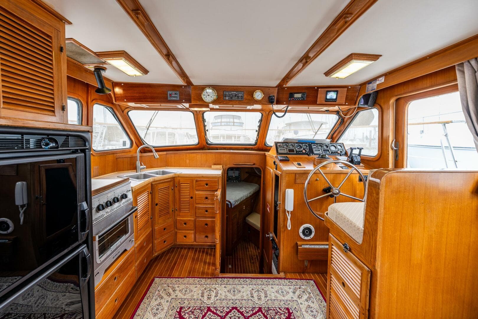 1986 Kha Shing 37 — photo 23