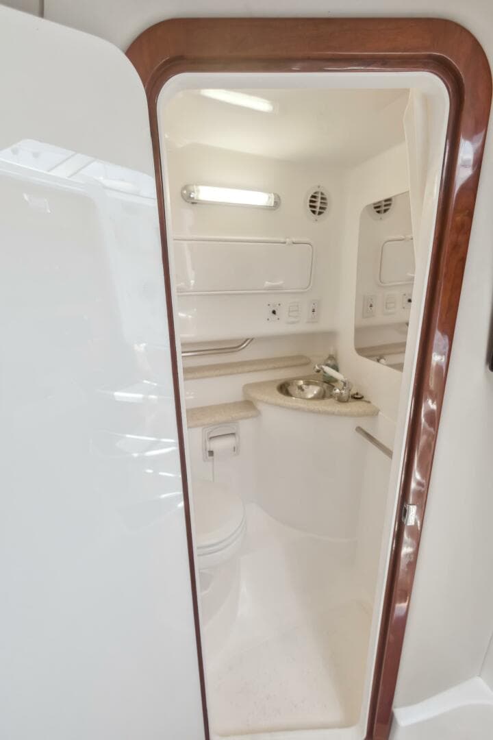 2008 Fountain 38 Sportfishing Cruiser — photo 7