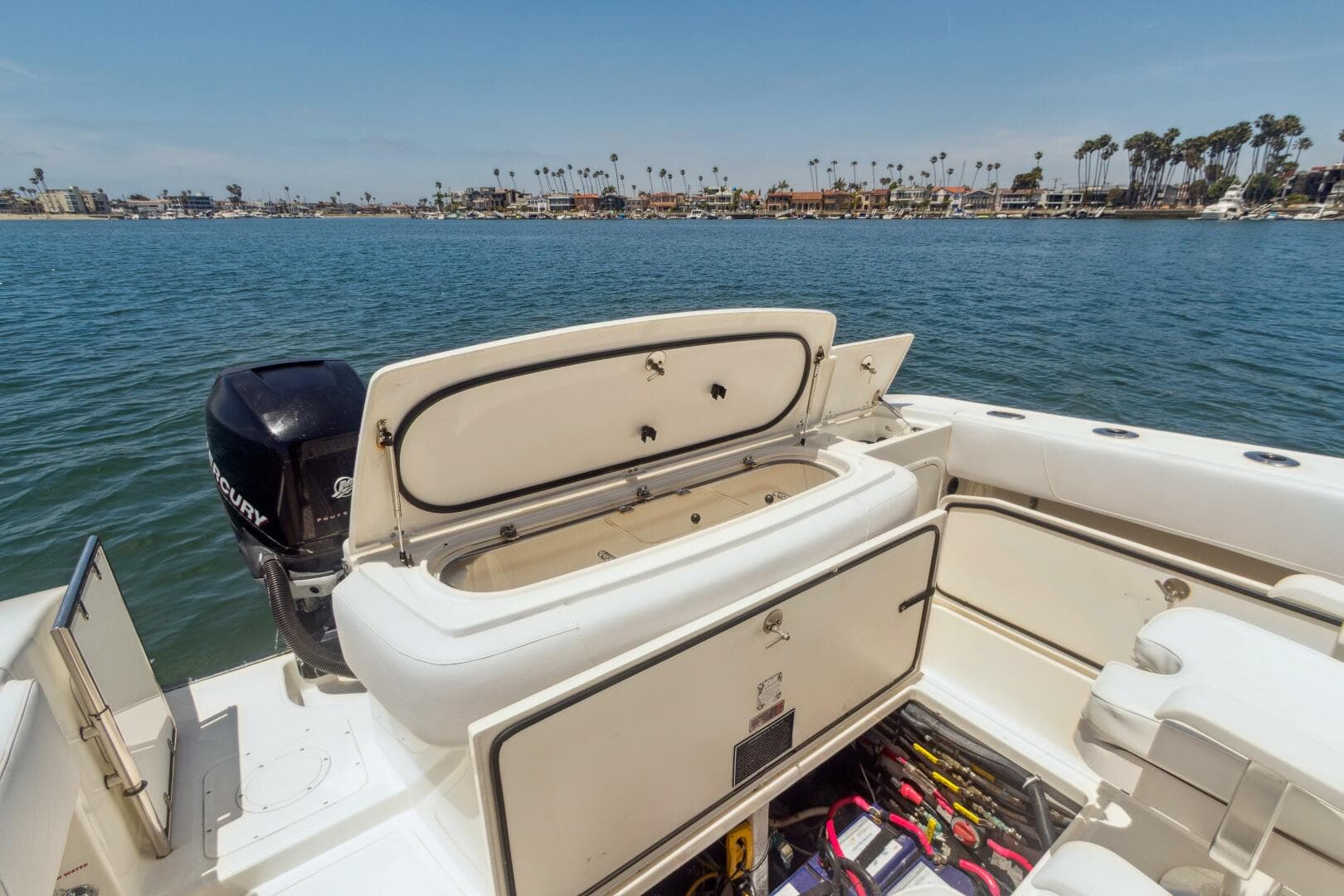 2008 Fountain 38 Sportfishing Cruiser — photo 10