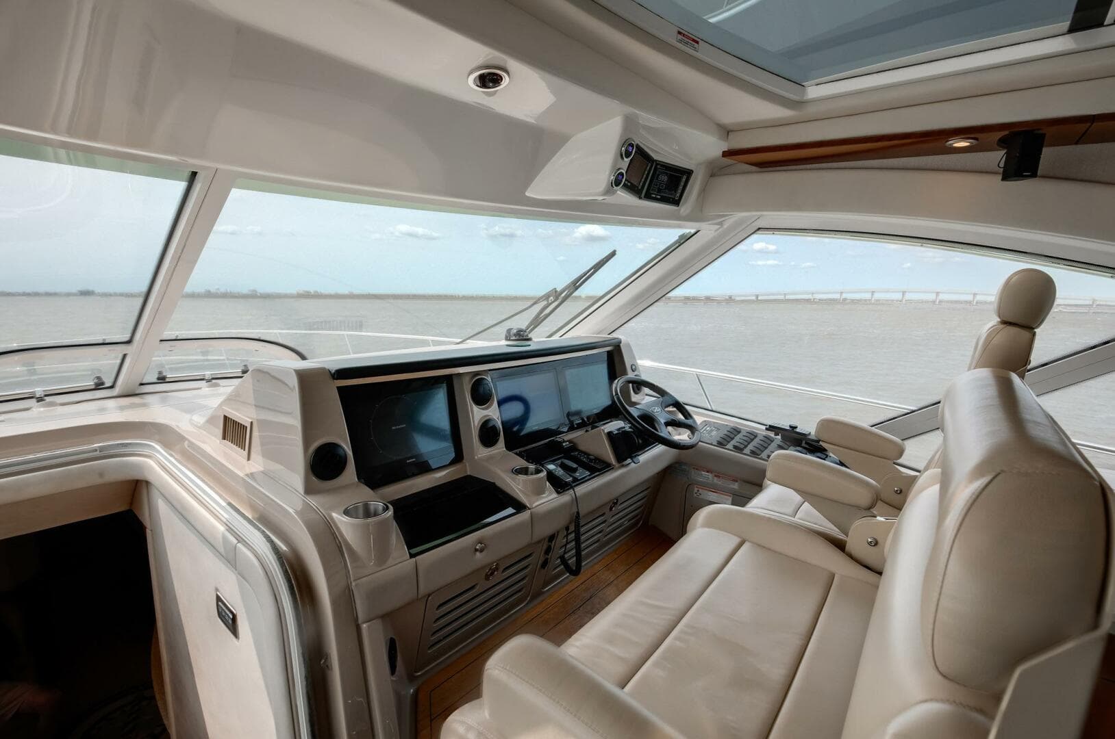 2008 Sea Ray 60 Sundancer — photo 55