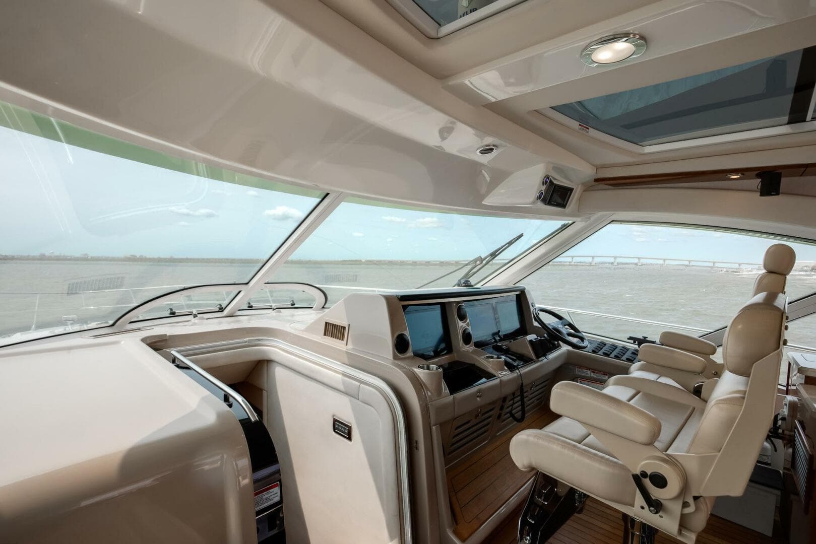 2008 Sea Ray 60 Sundancer — photo 45