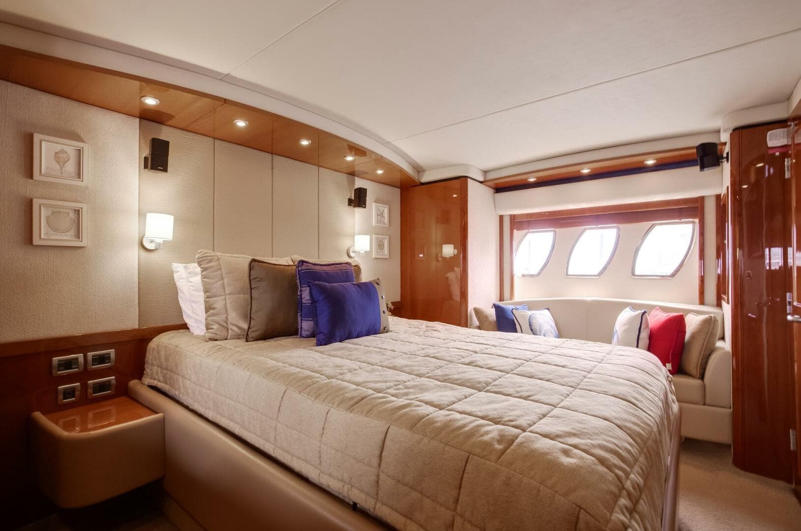 2008 Sea Ray 60 Sundancer — photo 77