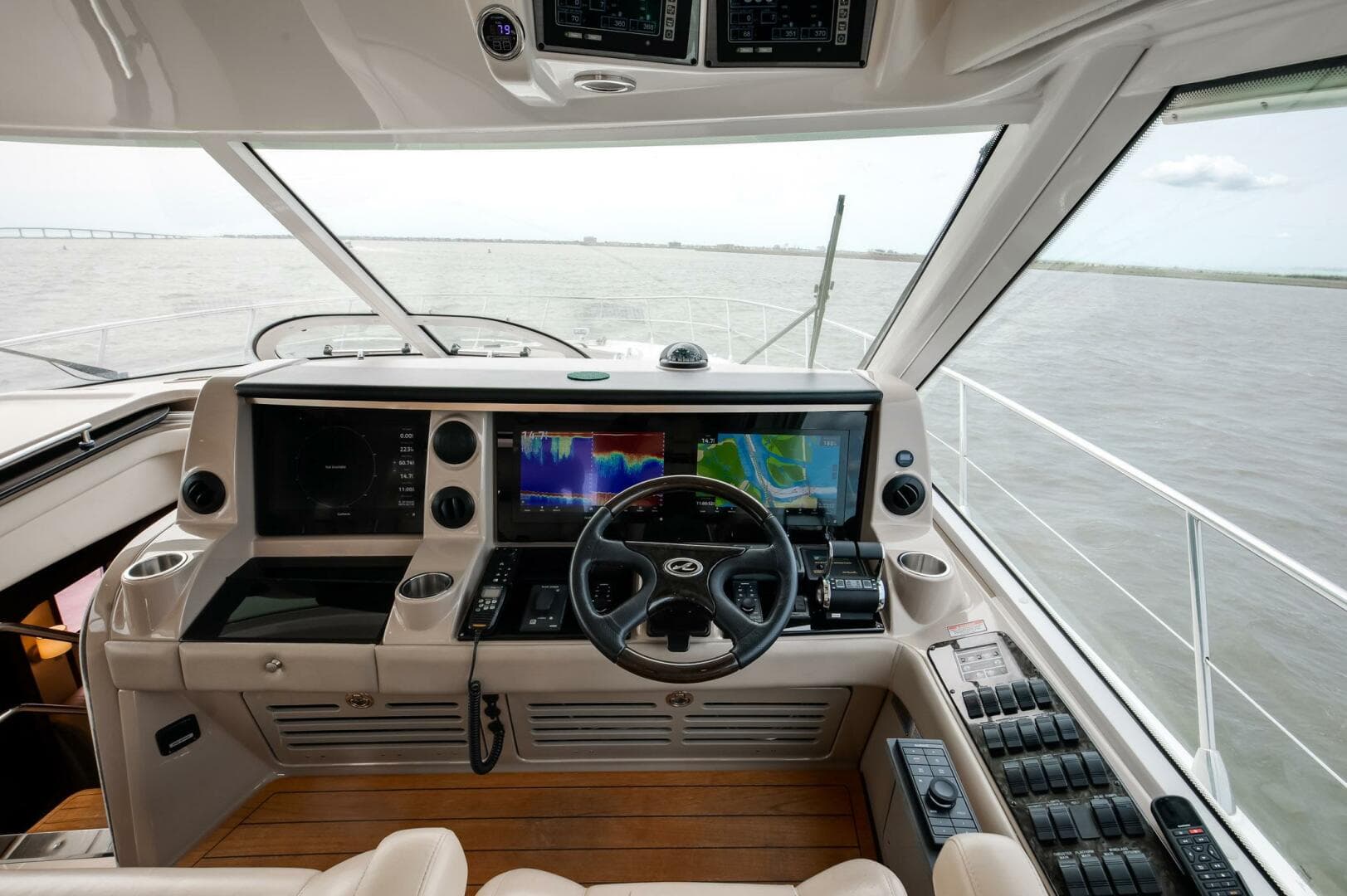 2008 Sea Ray 60 Sundancer — photo 42