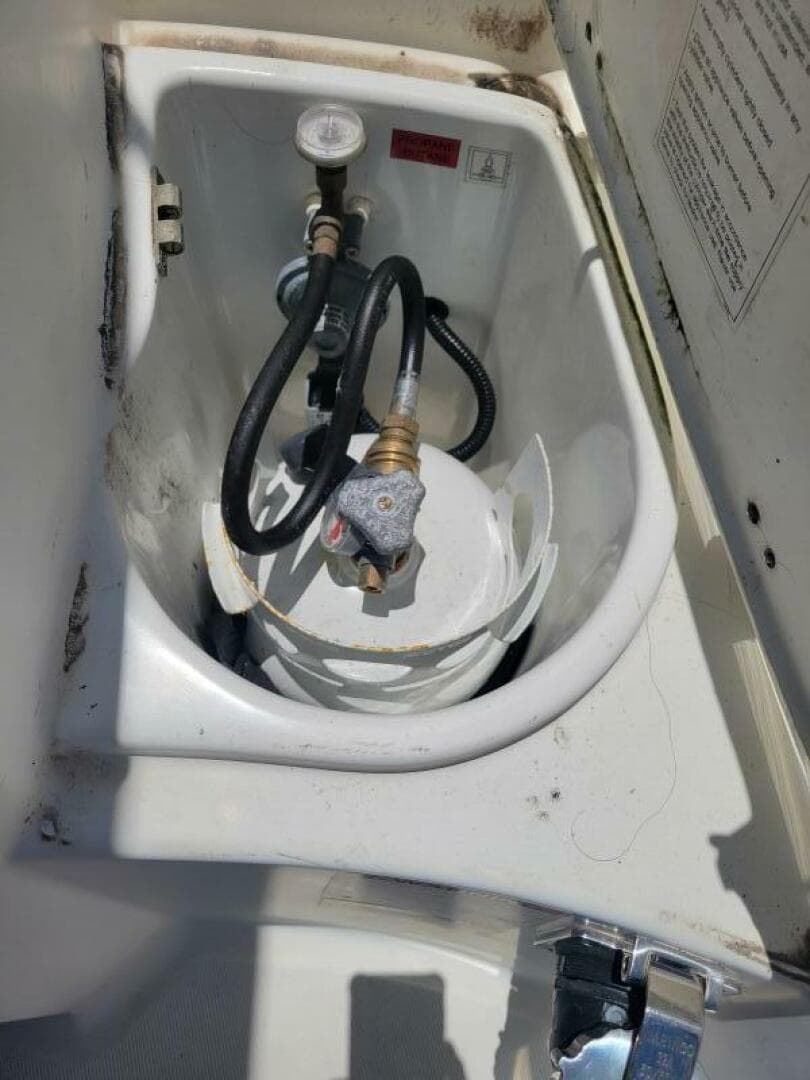 2016 Jeanneau Merry Fisher 855 — photo 41