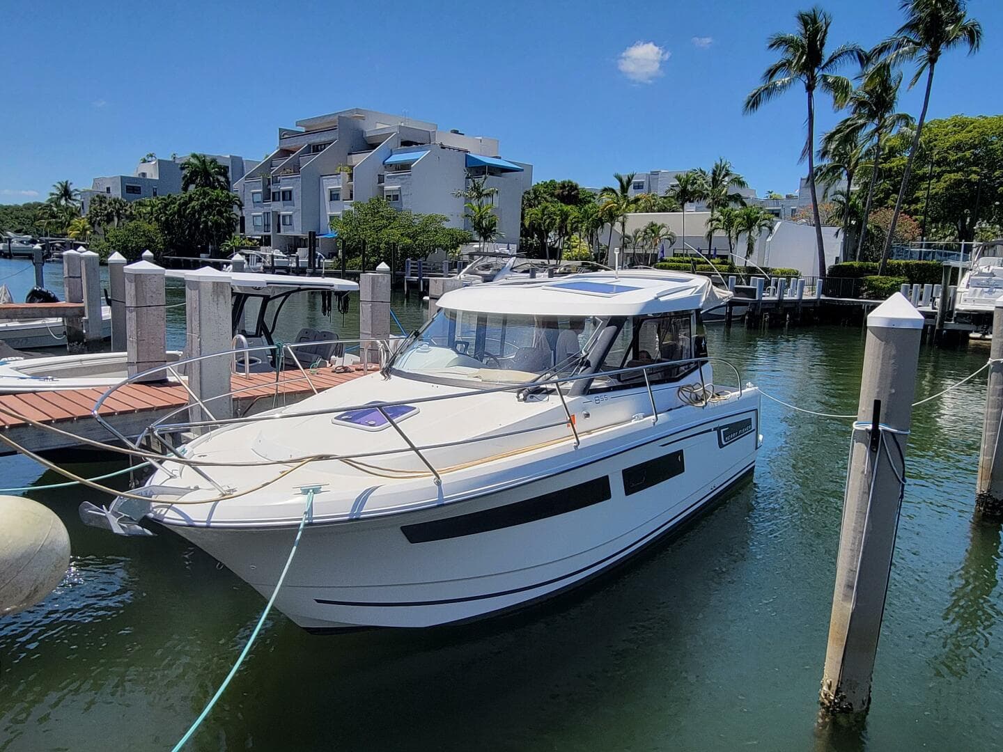 2016 Jeanneau Merry Fisher 855 — photo 2