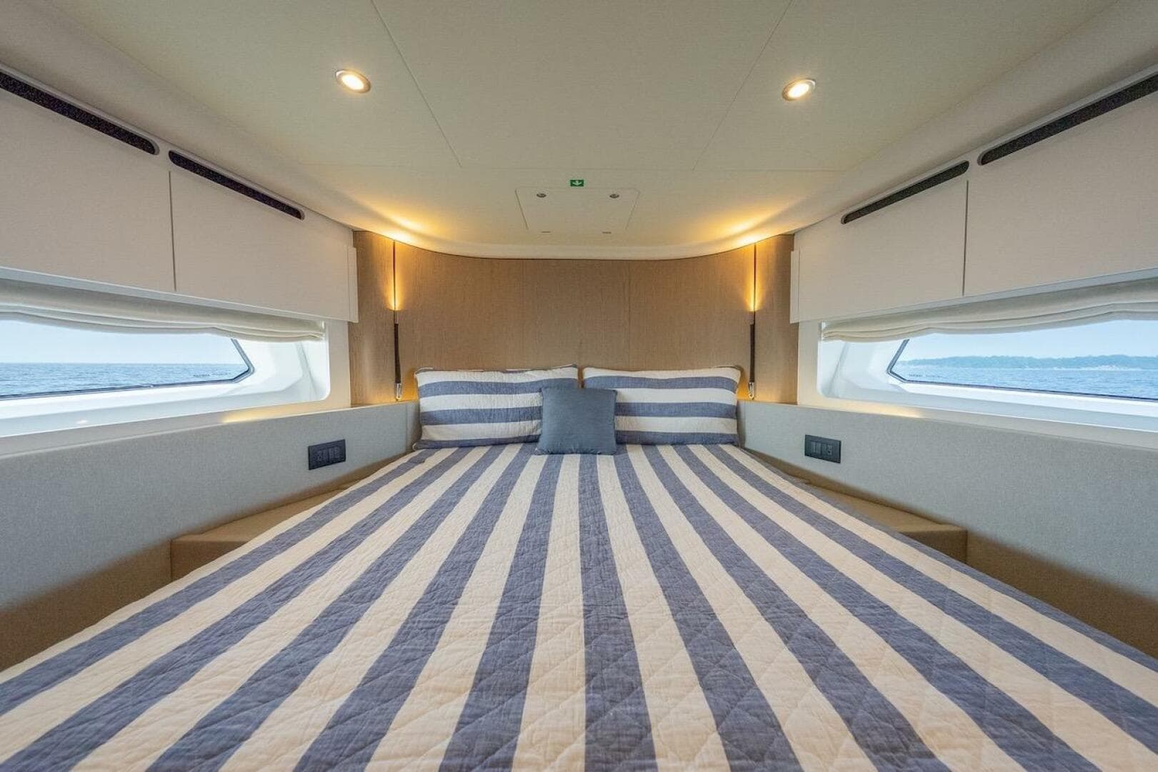 2023 Azimut Fly 53 — photo 98