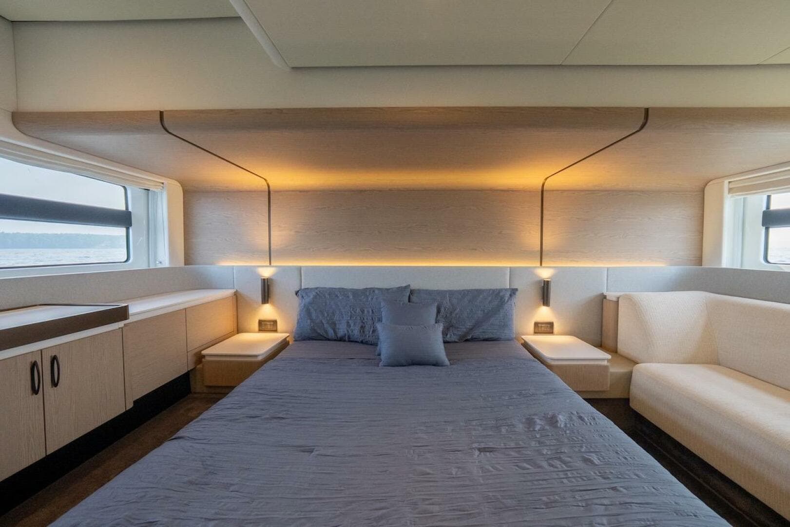 2023 Azimut Fly 53 — photo 84