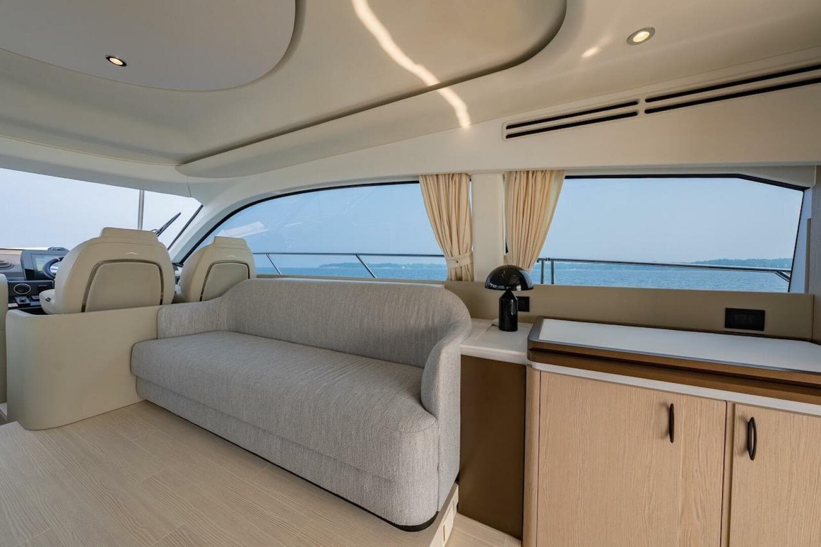2023 Azimut Fly 53 — photo 27