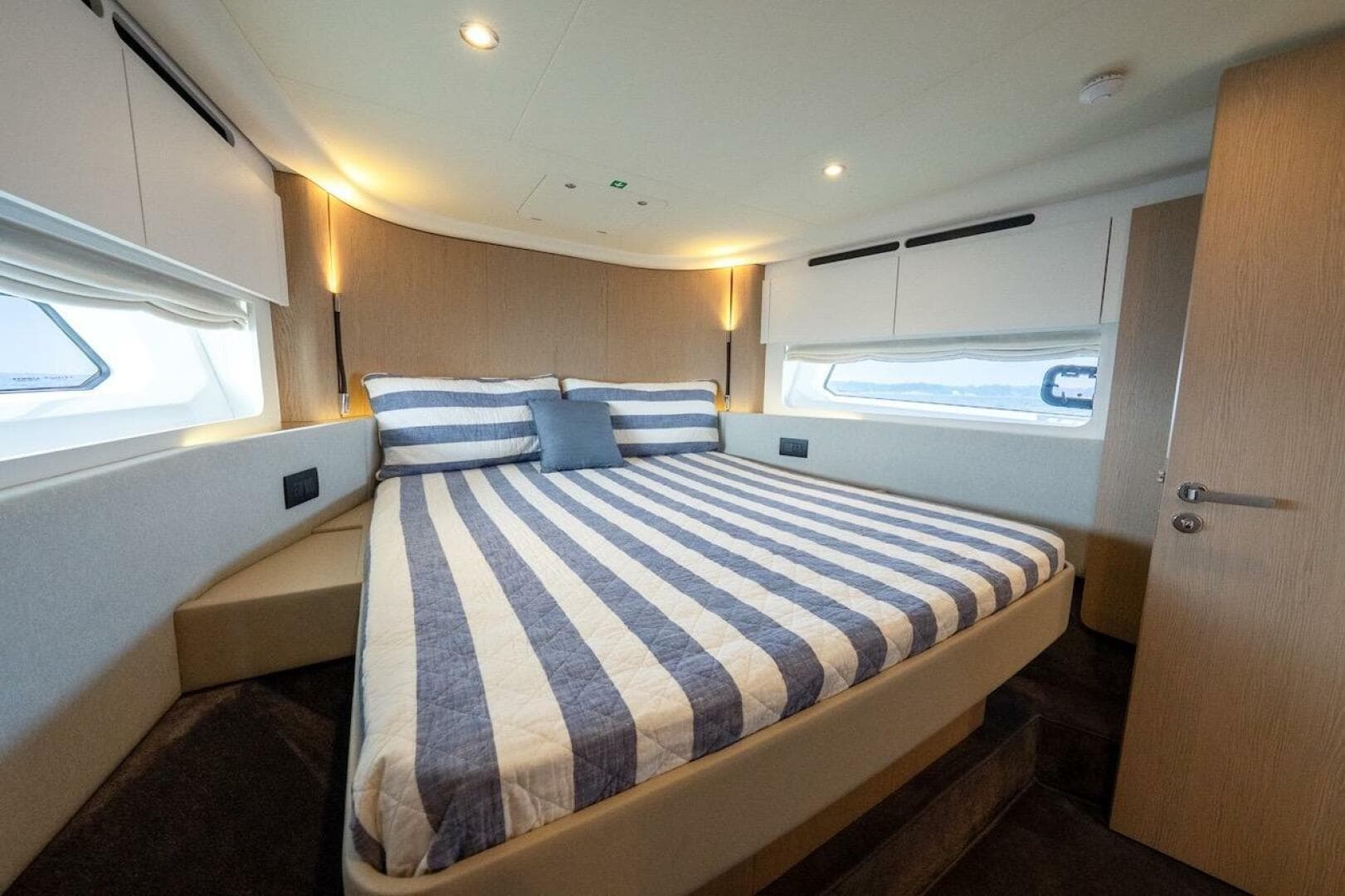 2023 Azimut Fly 53 — photo 89